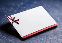 Pourquoi choisir des cartes cadeaux pour récompenser vos salariés ?